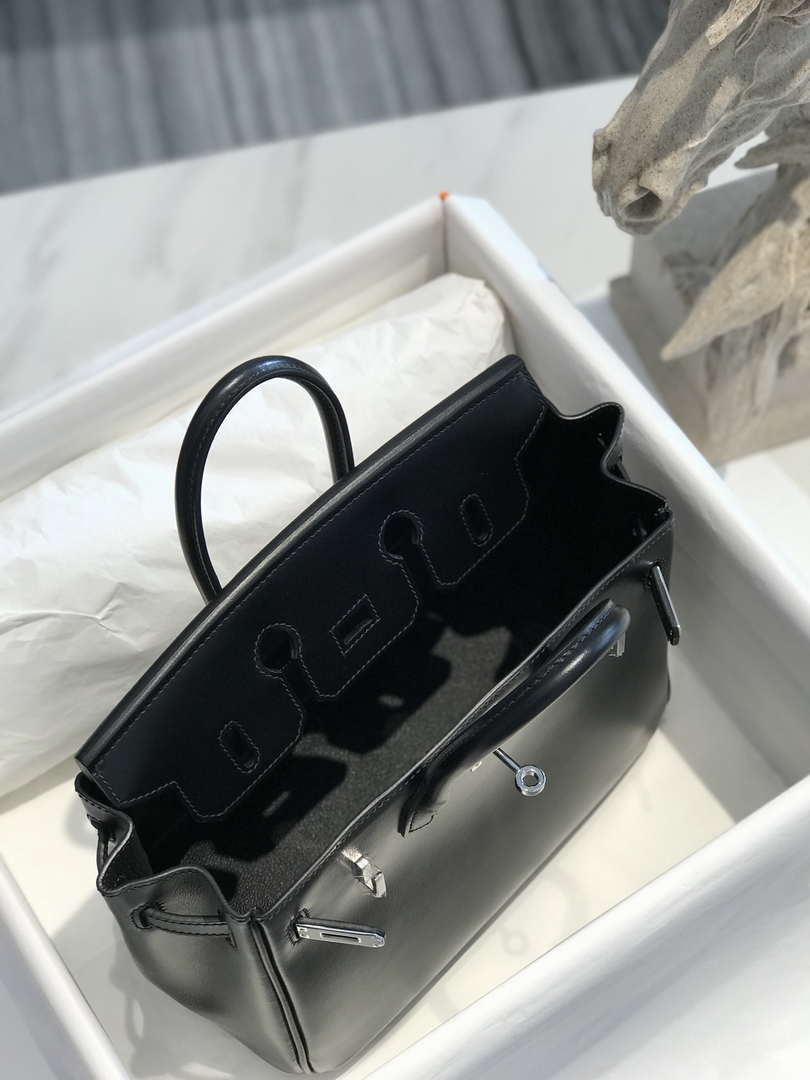 Hermes Birkin Tote Bag Fine grain calfskin Silver H28820