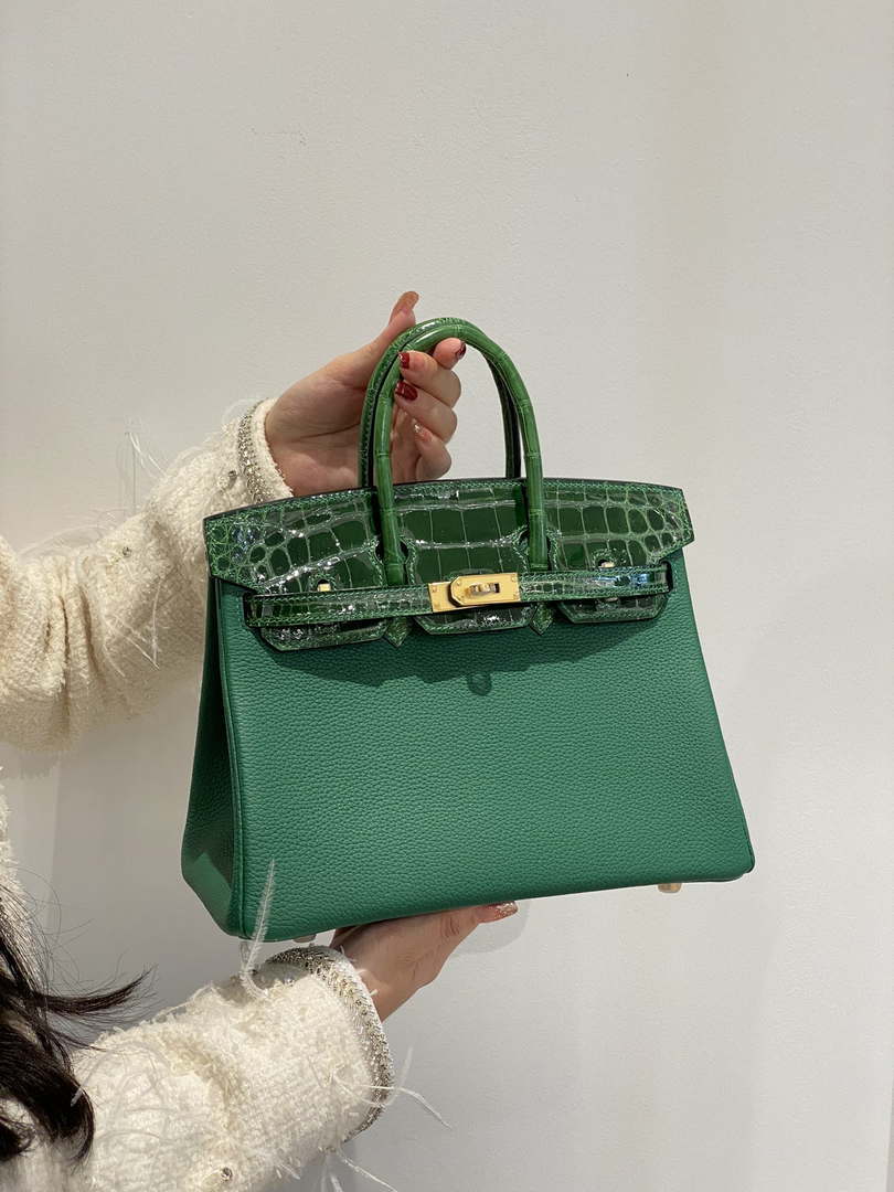 Hermes Birkin Tote Bag Togo Leather With High Gloss Nile Crocodile Emerald H28810 - Default Title - View 1
