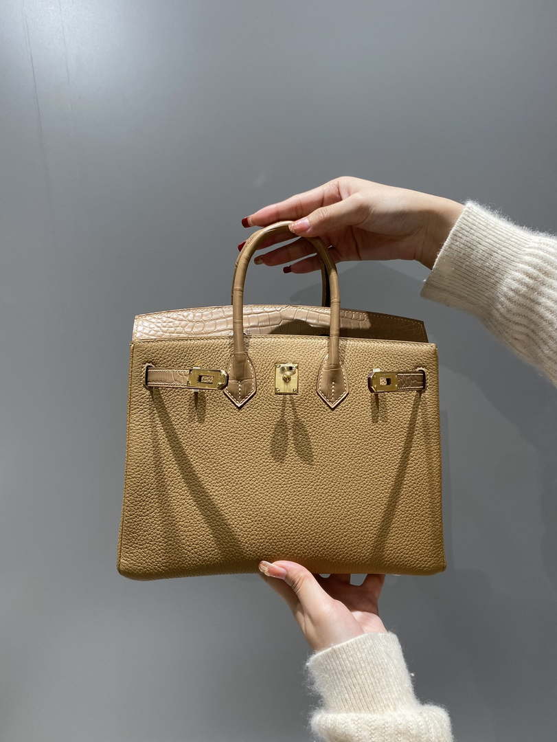 Hermes Birkin Tote Bag Togo Leather With High Gloss Nile Crocodile Emerald H28816 - Default Title - View 1