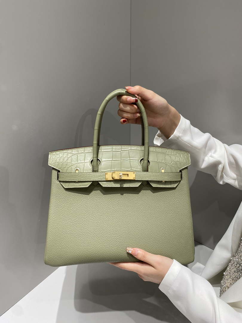Hermes Birkin Tote Bag Togo Leather With High Gloss Nile Crocodile Emerald H28818 - Default Title - View 1