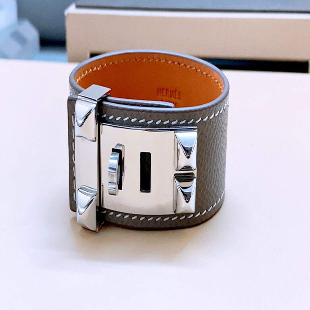 Hermes Bracelet Wristband Designer Hermes Jewelry H88631 - Default Title - View 1