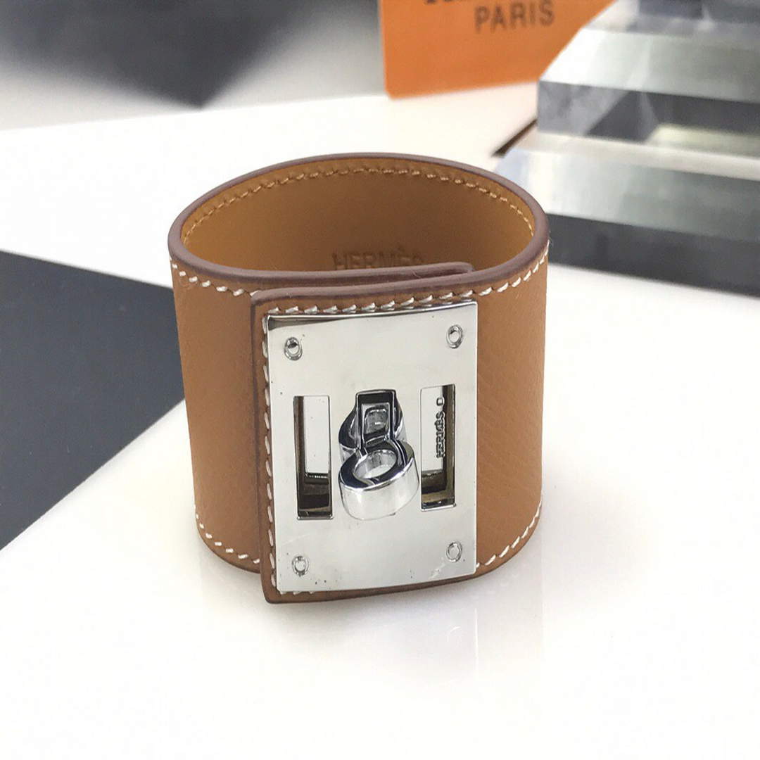 Hermes Bracelet Wristband Designer Hermes Jewelry H88649 - Default Title - View 1