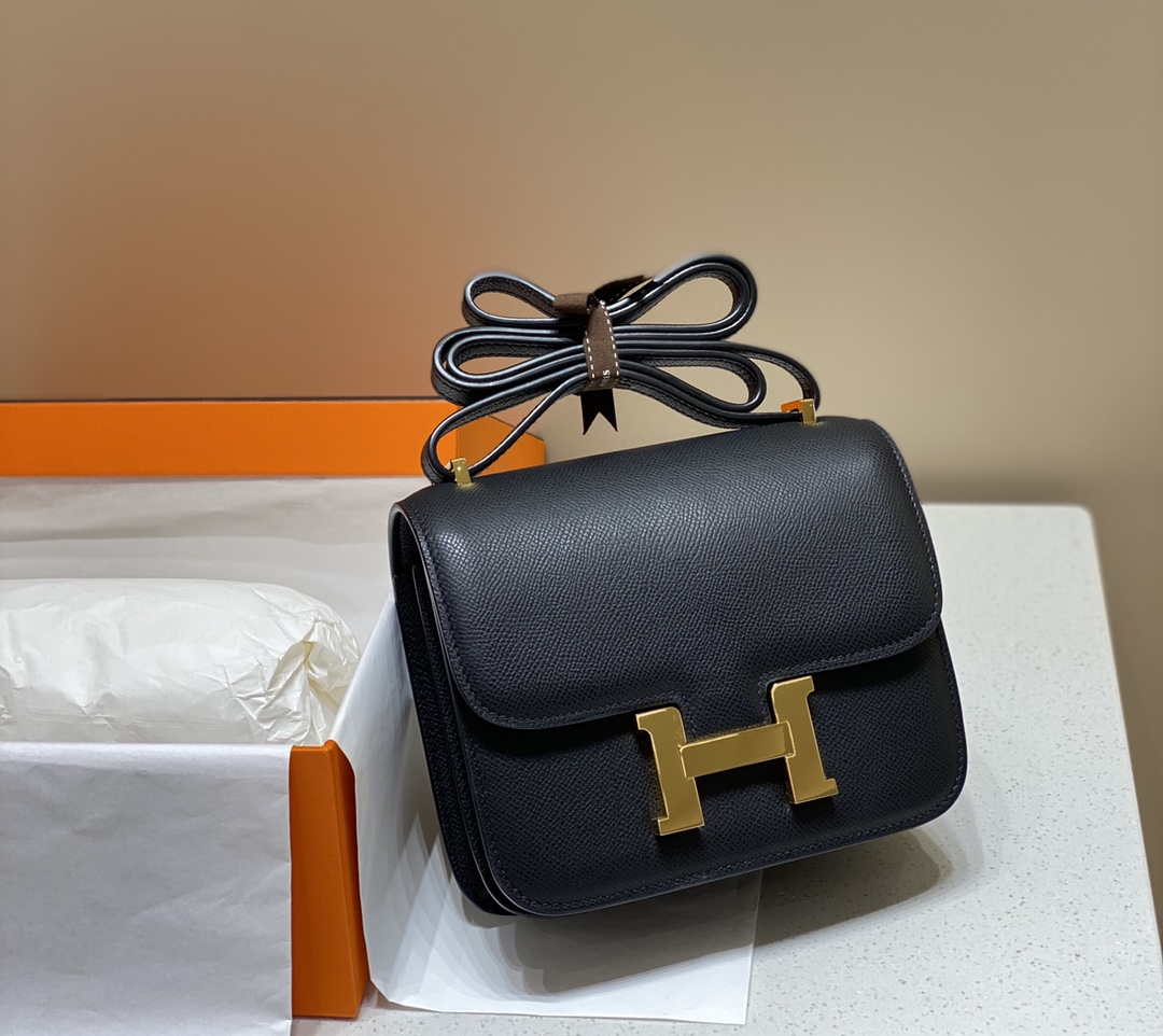 Hermes Constance Cross Body Bag Epsom Leather Gold H28401 - 18CM - View 3