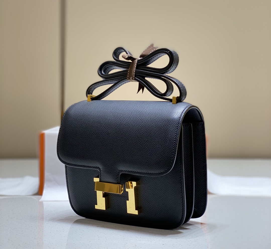 Hermes Constance Cross Body Bag Epsom Leather Gold H28401 - 18CM - View 4