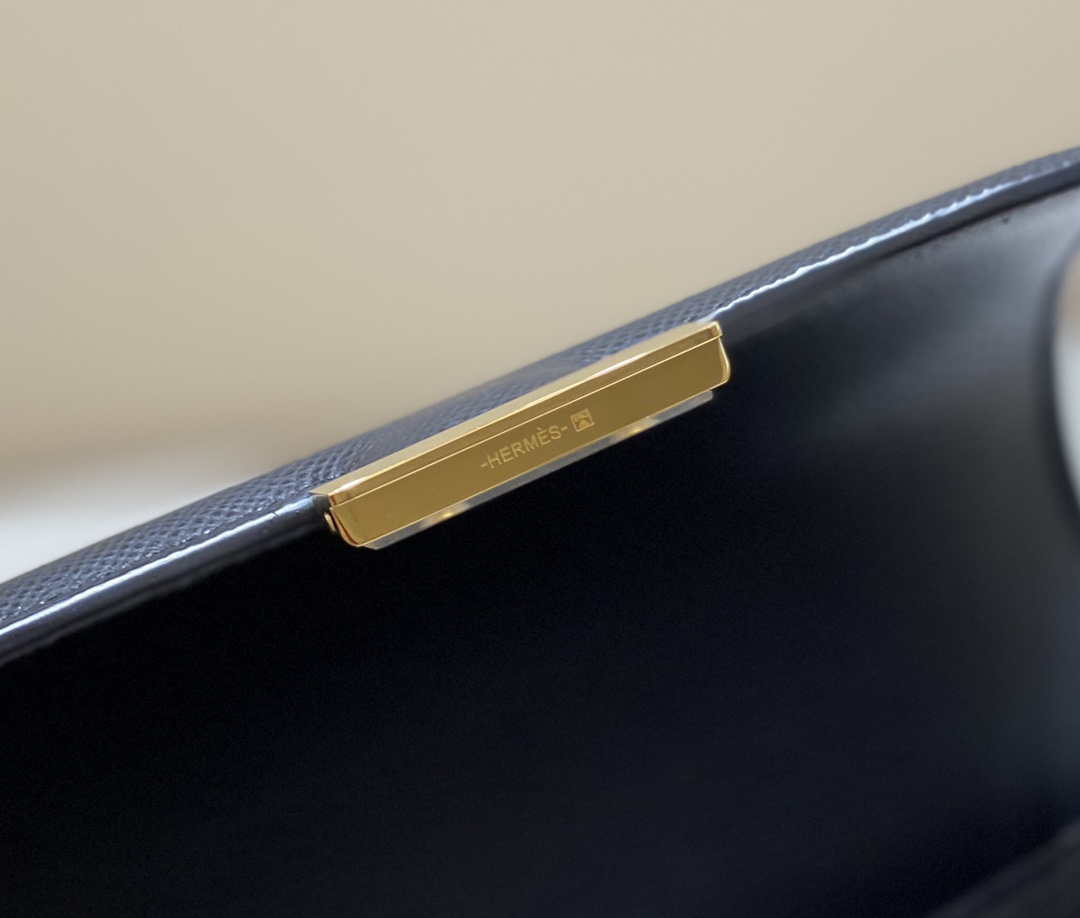 Hermes Constance Cross Body Bag Epsom Leather Gold H28401 - 18CM - View 7