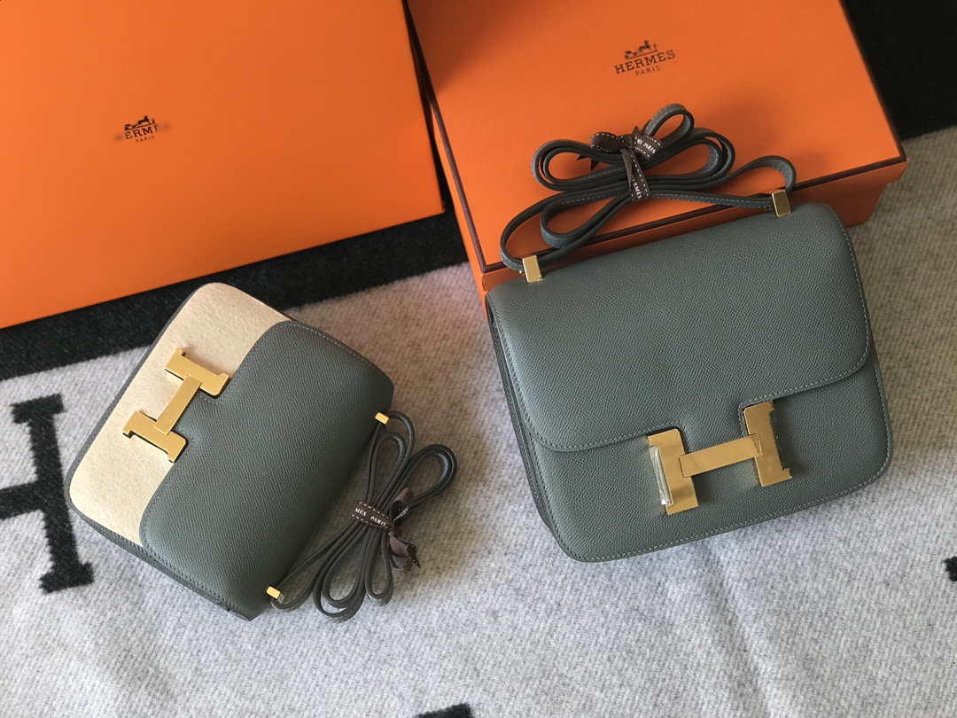 Hermes Constance Cross Body Bag Epsom Leather Gold H28407 - 18CM - View 1