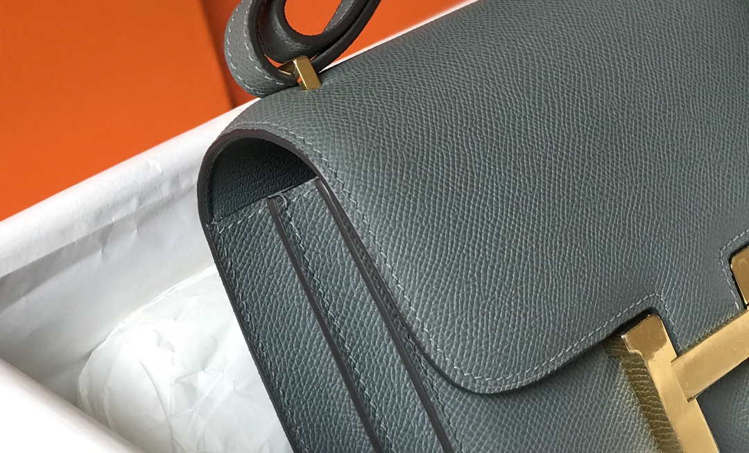 Hermes Constance Cross Body Bag Epsom Leather Gold H28407 - 18CM - View 8