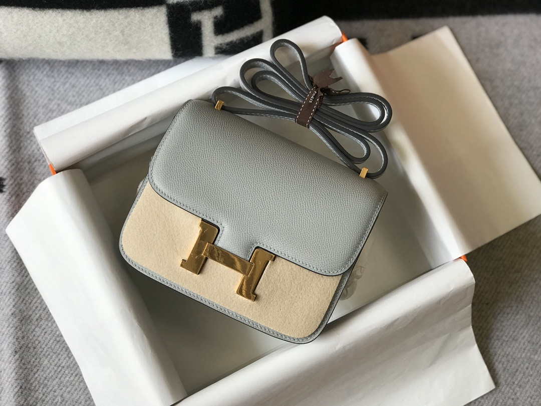 Hermes Constance Cross Body Bag Epsom Leather Gold H28408 - 18CM - View 1
