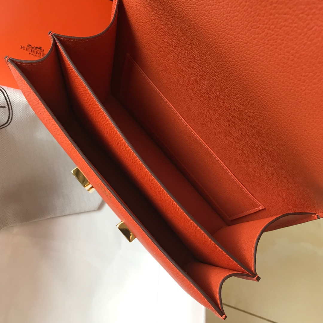 Hermes Constance Cross Body Bag Epsom Leather Gold H28409 - 18CM - View 9