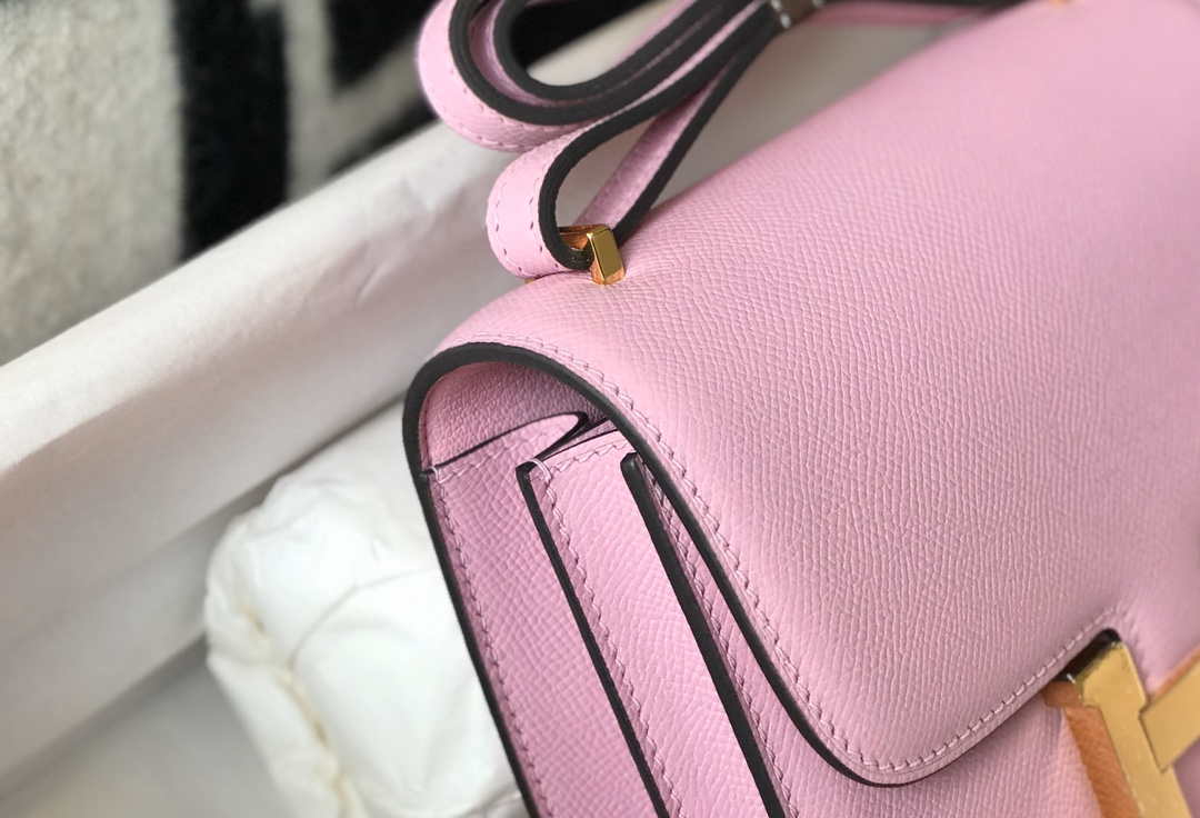 Hermes Constance Cross Body Bag Epsom Leather Gold H28410 - 18CM - View 5