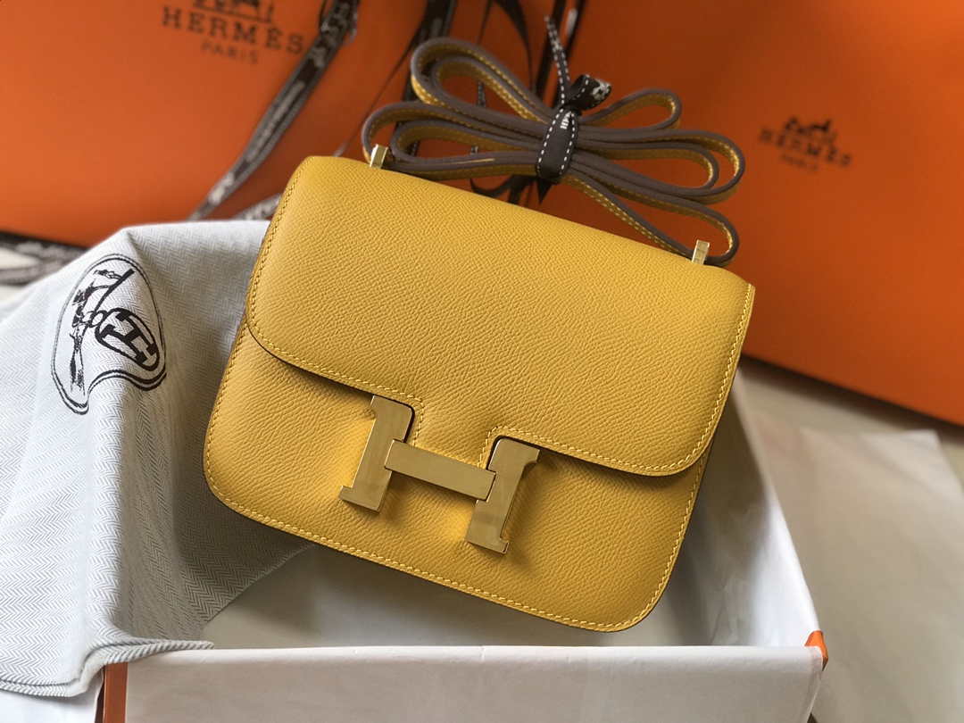 Hermes Constance Cross Body Bag Epsom Leather Gold H28413 - 18CM - View 2