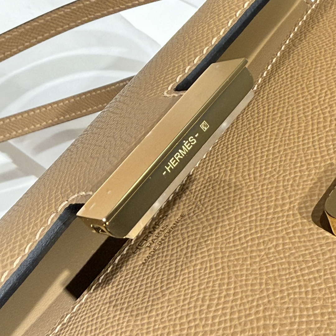 Hermes Constance Elan Bag Epsom Leather H28809 - Gold - View 14