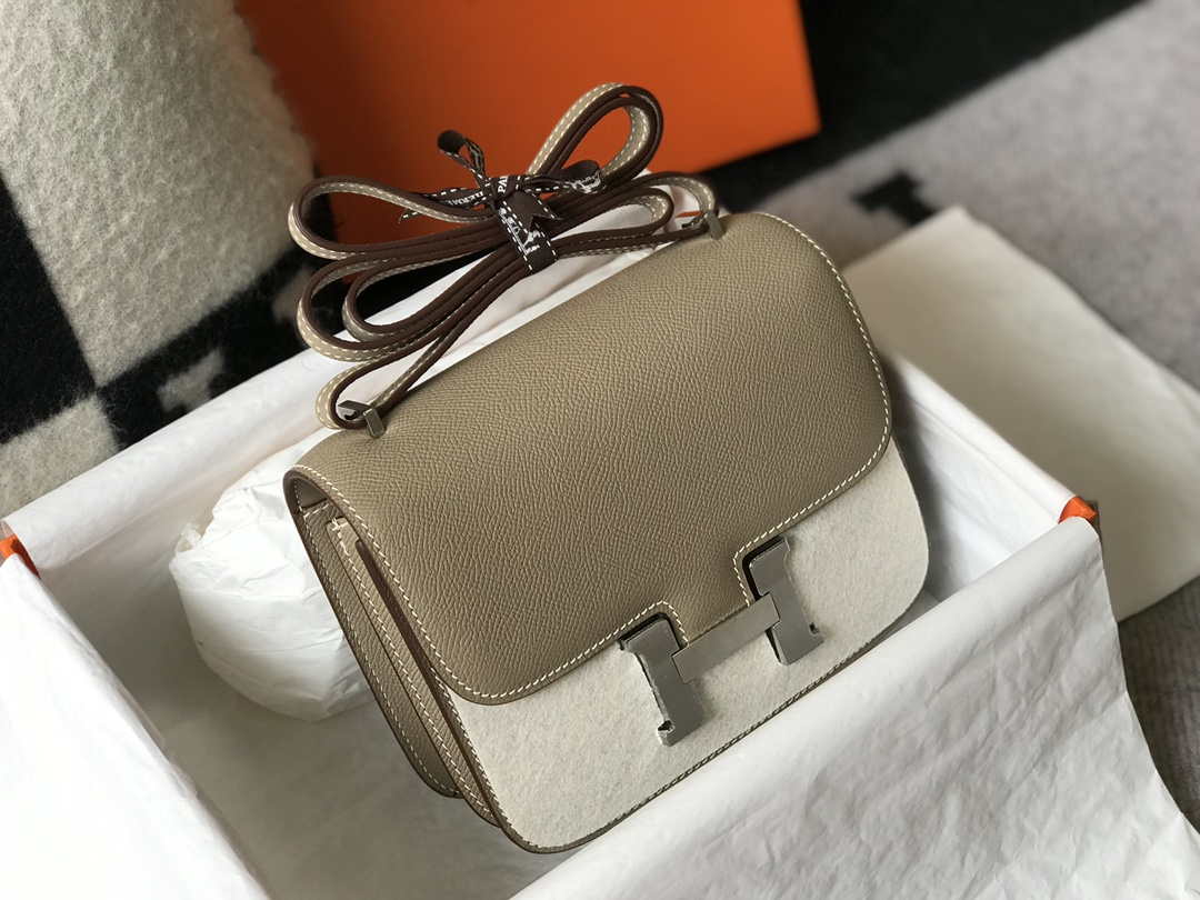 Hermes Constance Shoulder Bags Epsom Leather Silver H28415 - 18CM - View 1
