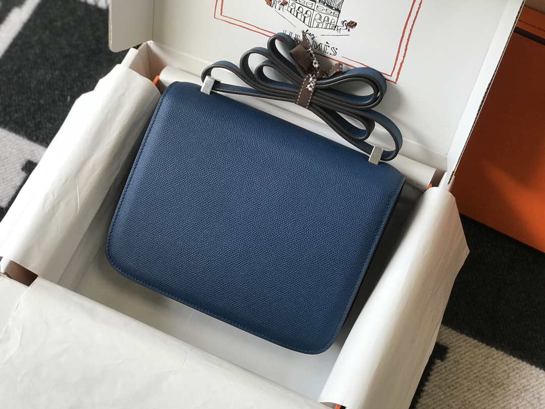Hermes Constance Shoulder Bags Epsom Leather Silver H28417 - 18CM - View 3