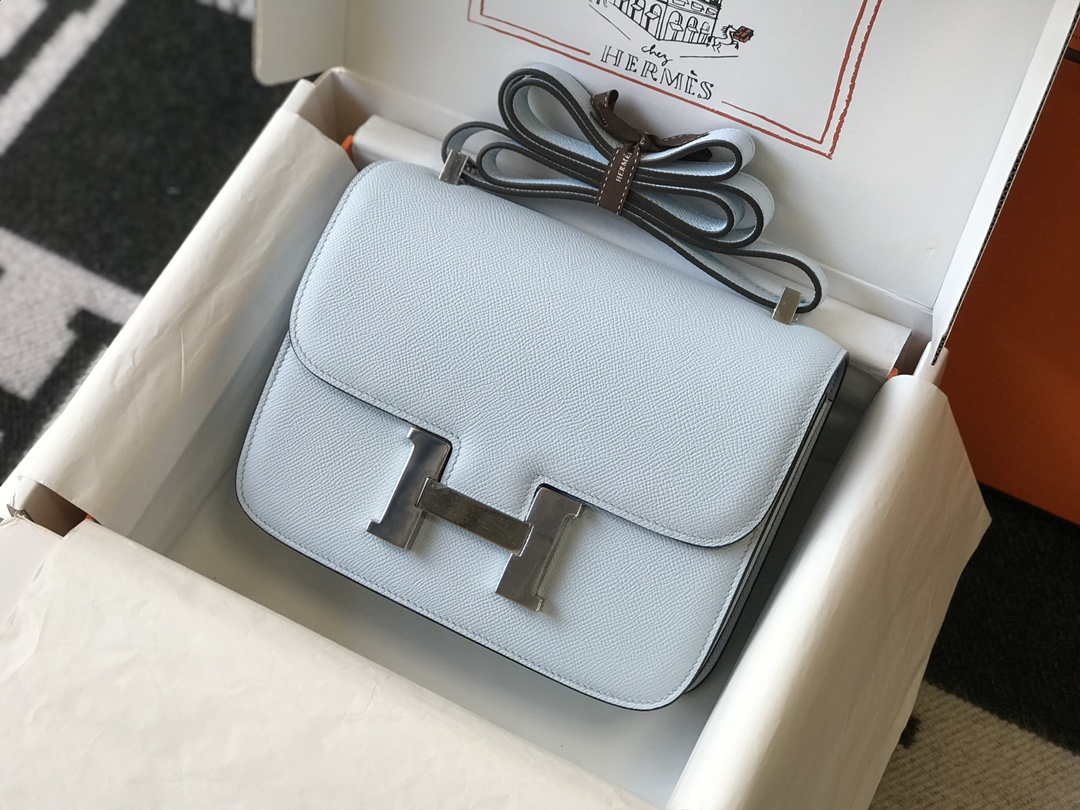Hermes Constance Shoulder Bags Epsom Leather Silver H28420 - 18CM - View 3