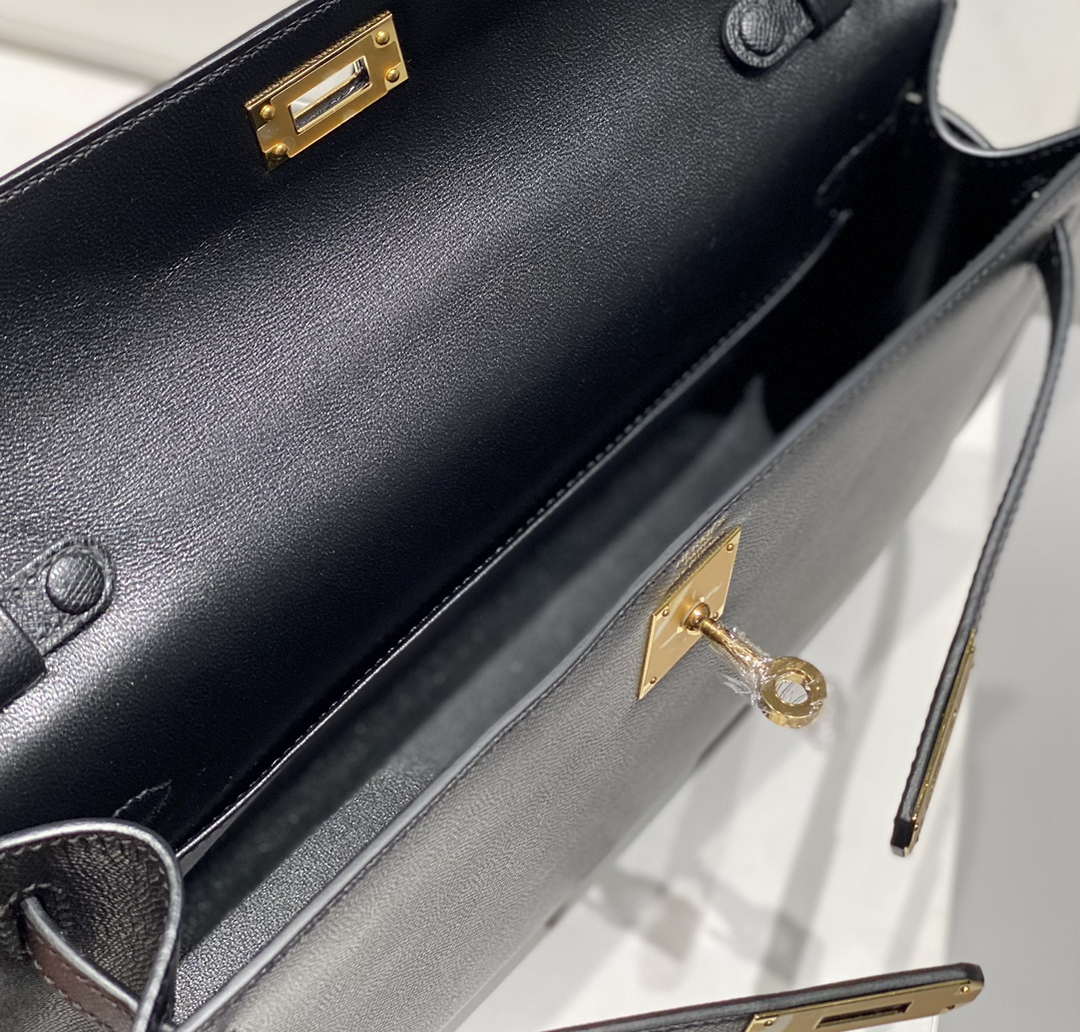 Hermes Epsom Kelly Elan Shoulder Bag H232001