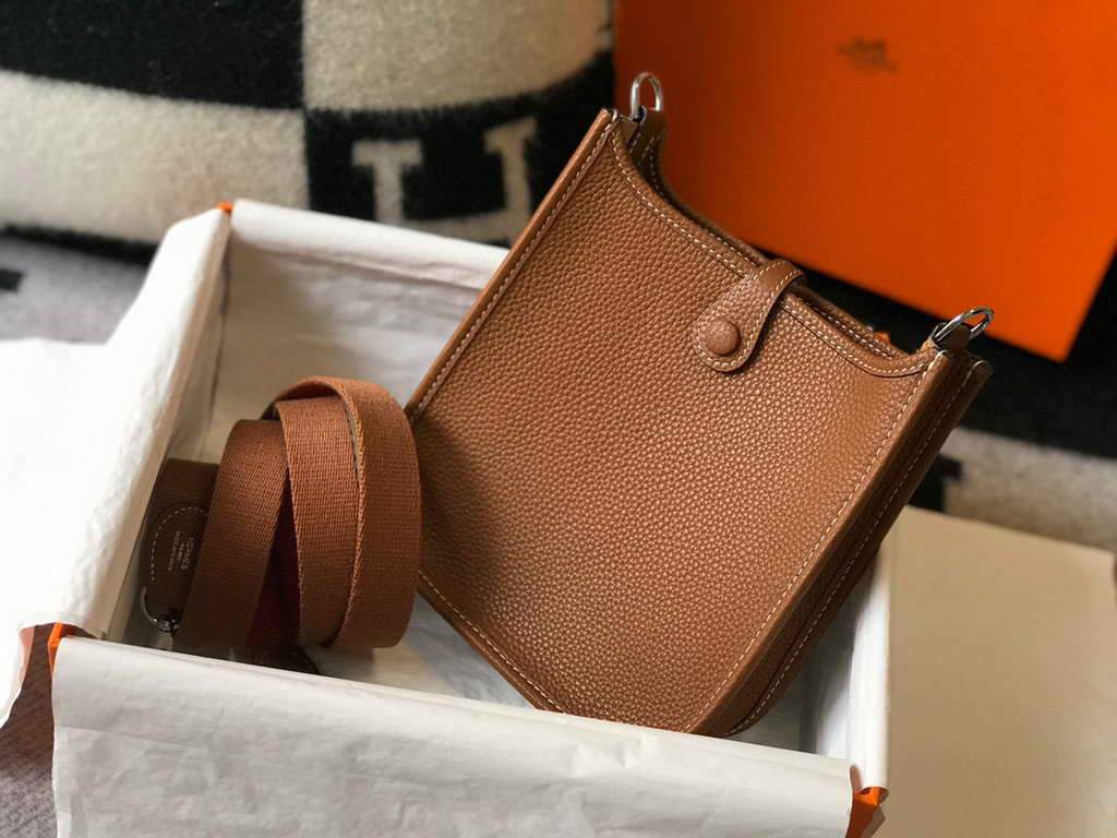 Hermes Evelyne Bag Hermes Mini Crossbody Bag 20399 Silver Buckle Tan