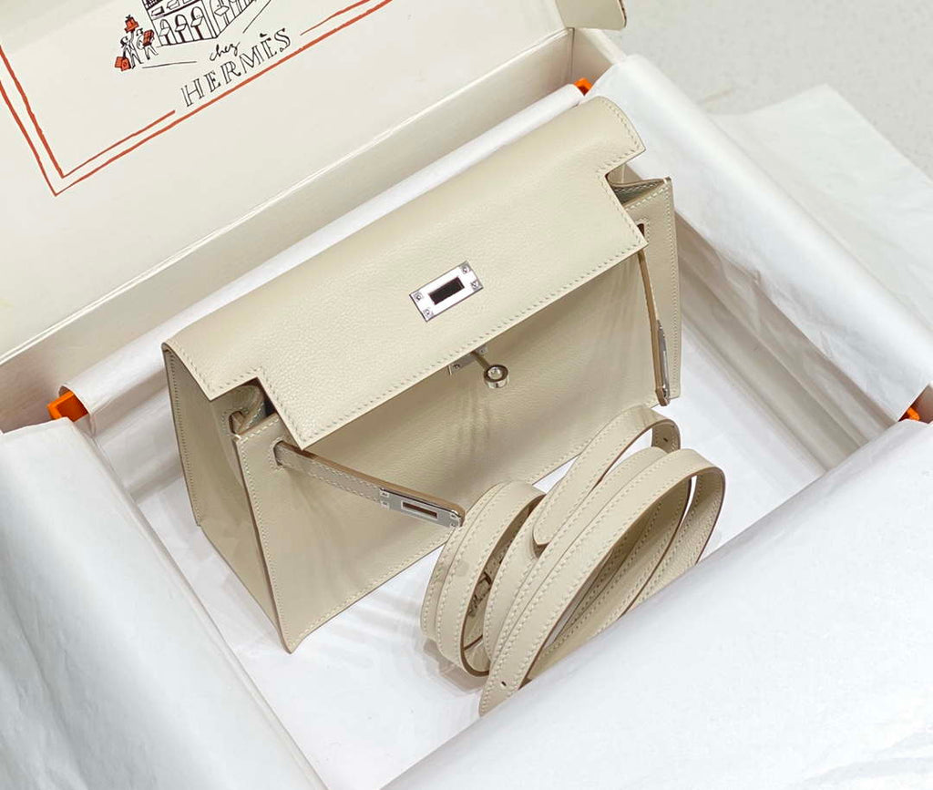 Hermes Evercolor Kelly Danse II 22cm Leather Crossbody Bag H20367 White Silver