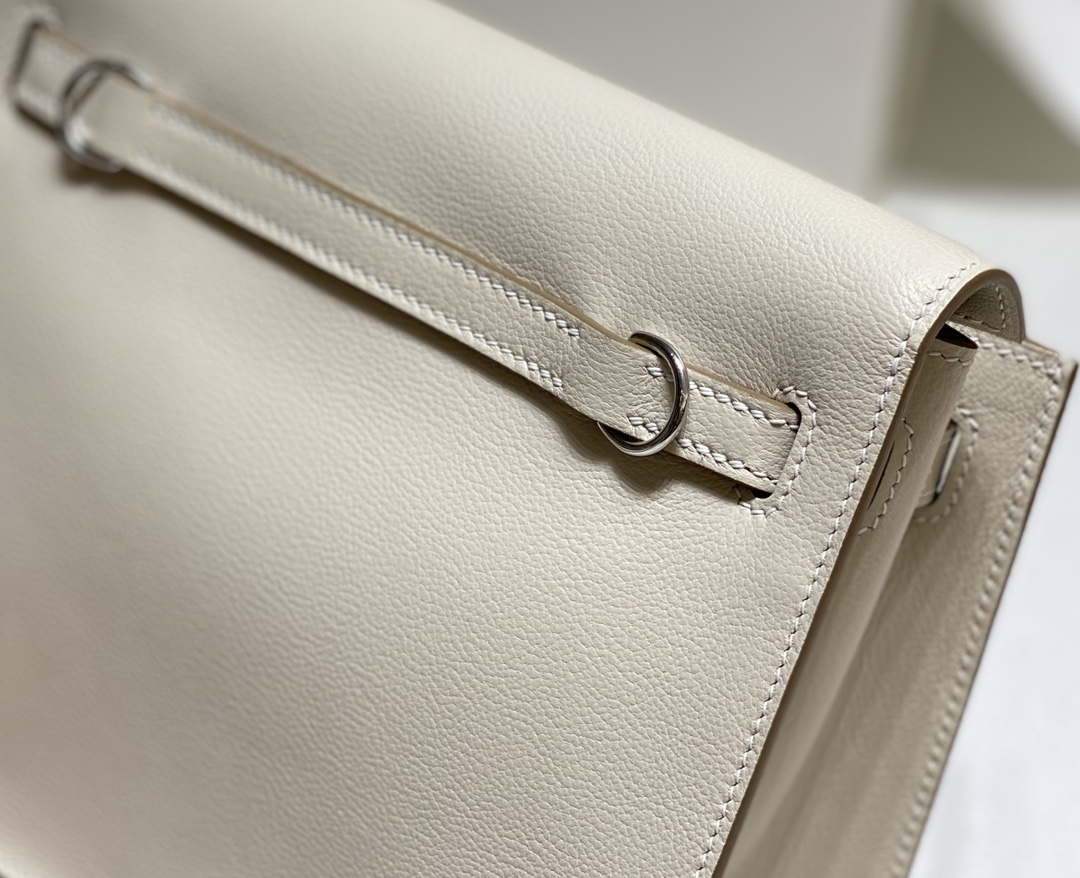 Hermes Evercolor Kelly Danse II 22cm Leather Crossbody Bag H20367 White Silver