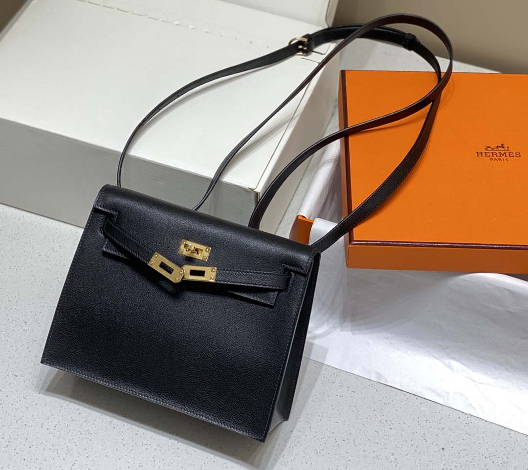 Hermes Evercolor Kelly Danse II 22cm Leather Crossbody Bag H20370 Black