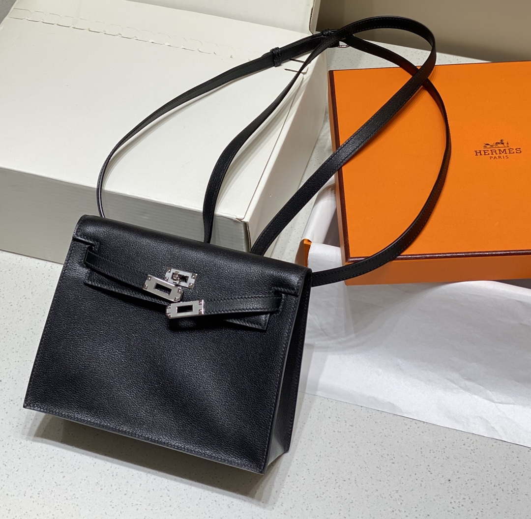 Hermes Evercolor Kelly Danse II 22cm Leather Crossbody Bag H20371 Black Silver