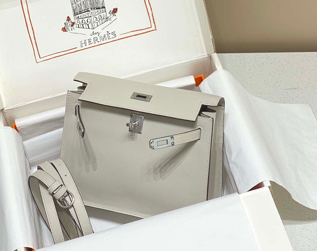 Hermes Evercolor Kelly Danse II 22cm Leather Crossbody Bag H20373 Light Gray Silver
