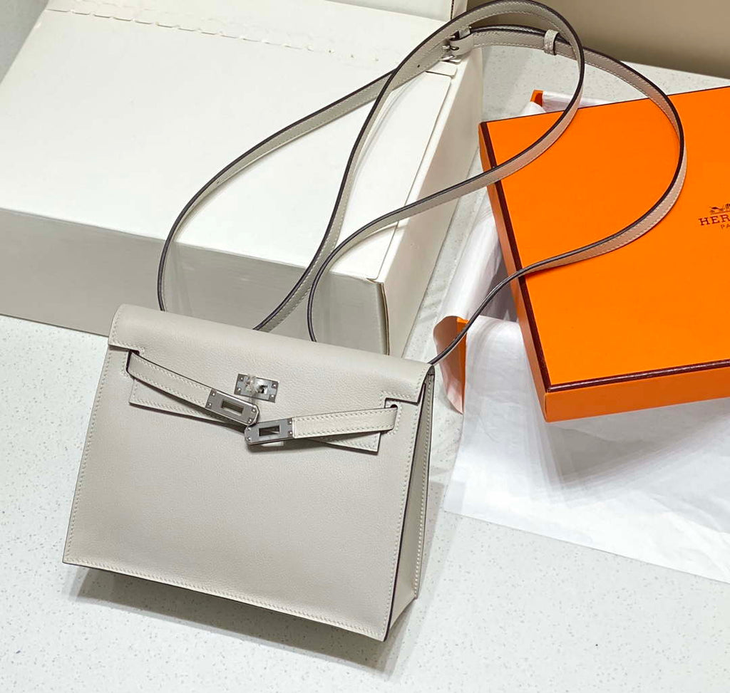 Hermes Evercolor Kelly Danse II 22cm Leather Crossbody Bag H20373 Light Gray Silver