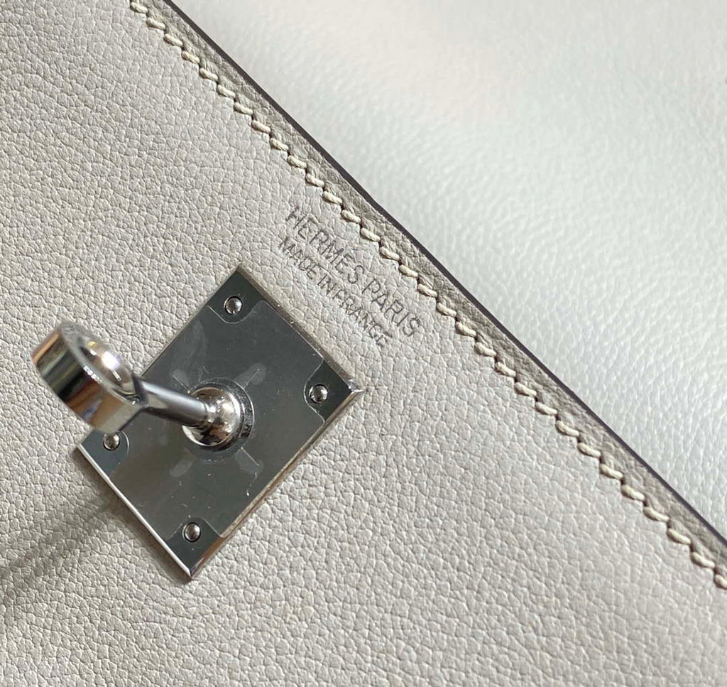 Hermes Evercolor Kelly Danse II 22cm Leather Crossbody Bag H20373 Light Gray Silver
