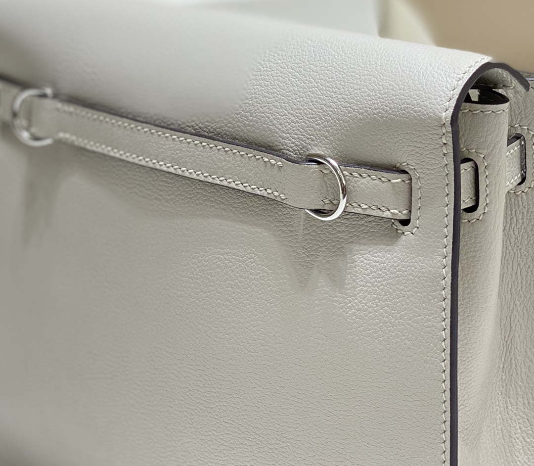 Hermes Evercolor Kelly Danse II 22cm Leather Crossbody Bag H20373 Light Gray Silver