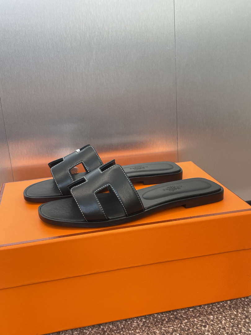 Hermes H021056Zv03340 Women Oran Sandal H33615