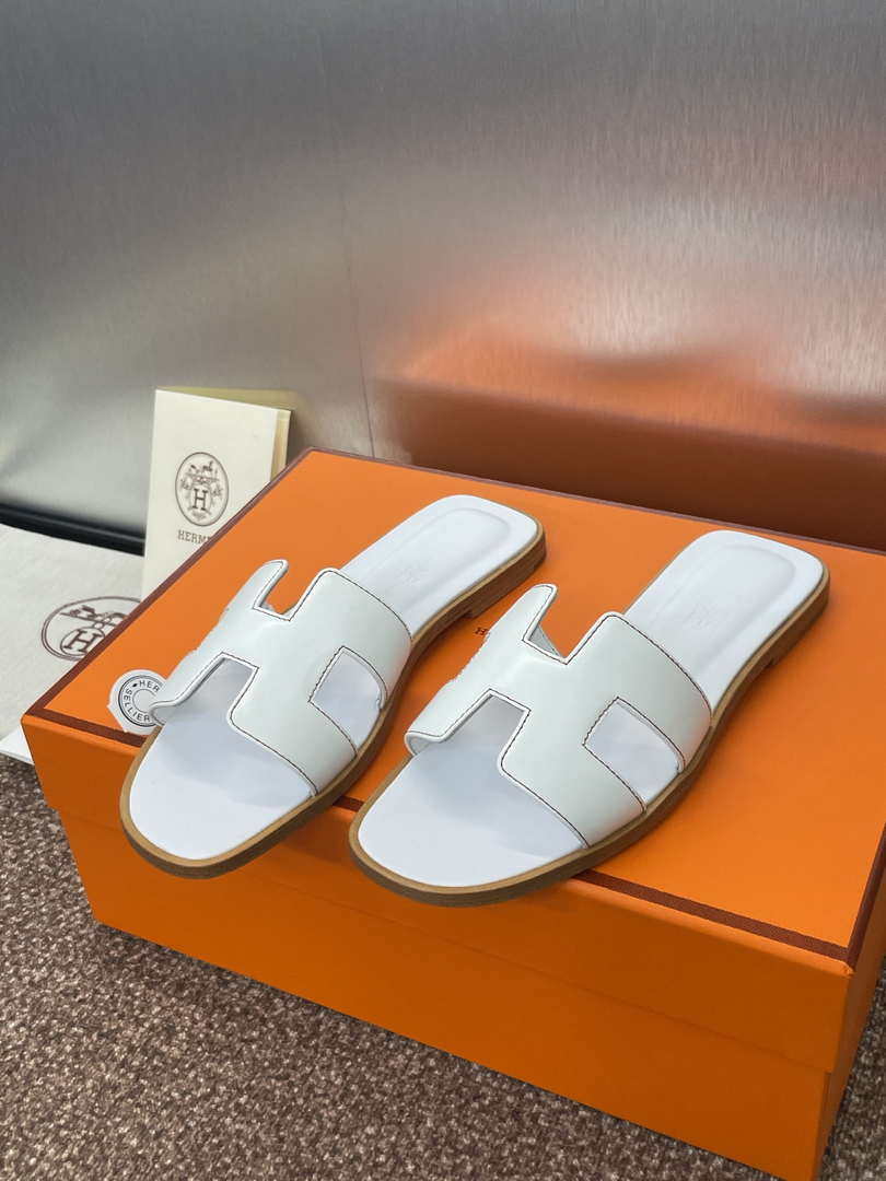 Hermes H021056Zv03340 Women Oran Sandal H33616