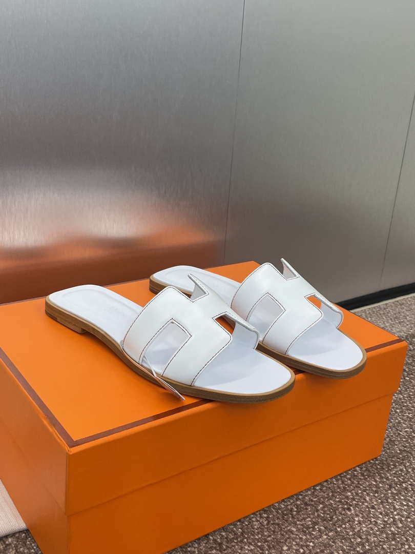 Hermes H021056Zv03340 Women Oran Sandal H33616