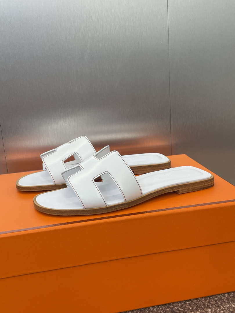 Hermes H021056Zv03340 Women Oran Sandal H33616