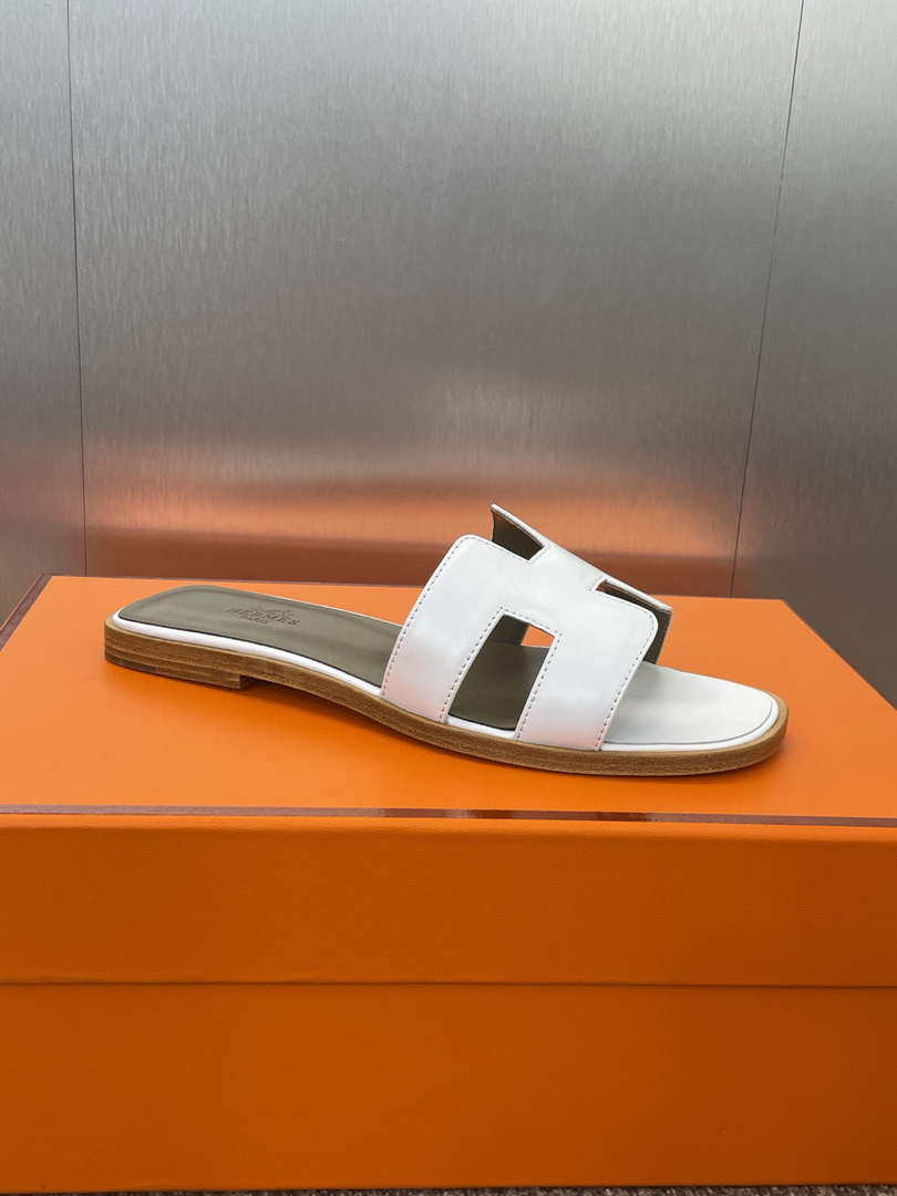 Hermes H021056Zv03340 Women Oran Sandal H33618