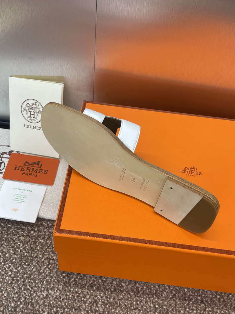 Hermes H021056Zv03340 Women Oran Sandal H33618