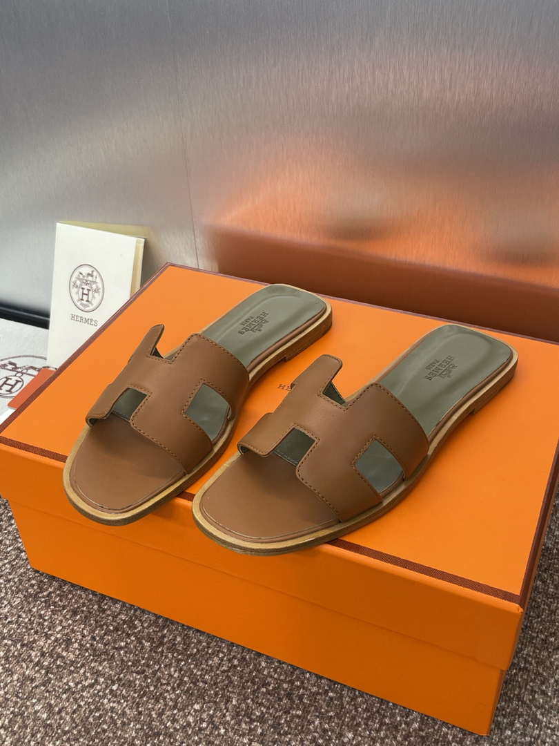 Hermes H021056Zv03340 Women Oran Sandal H33621