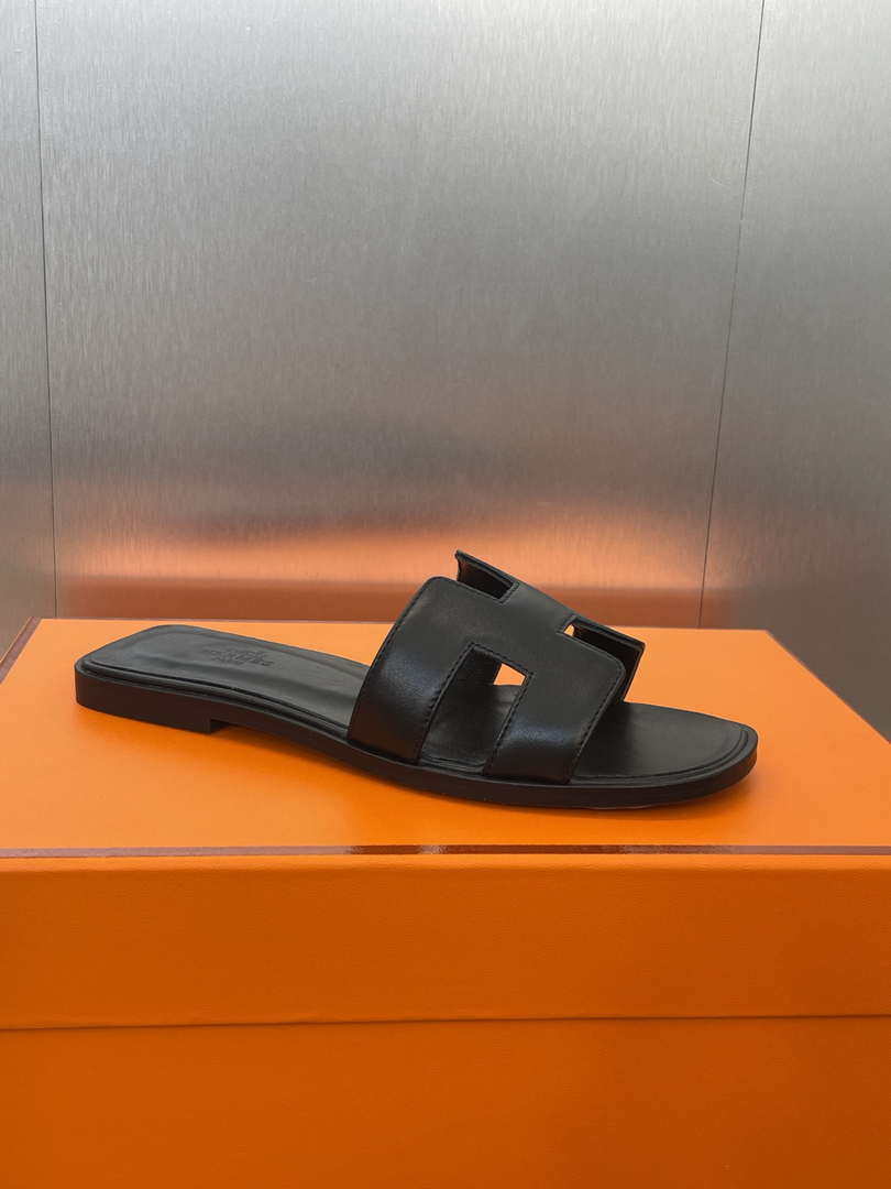 Hermes H021056Zv03340 Women Oran Sandal H33625