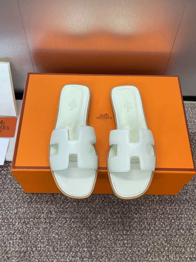 Hermes H021056Zv03340 Women Oran Sandal H33626
