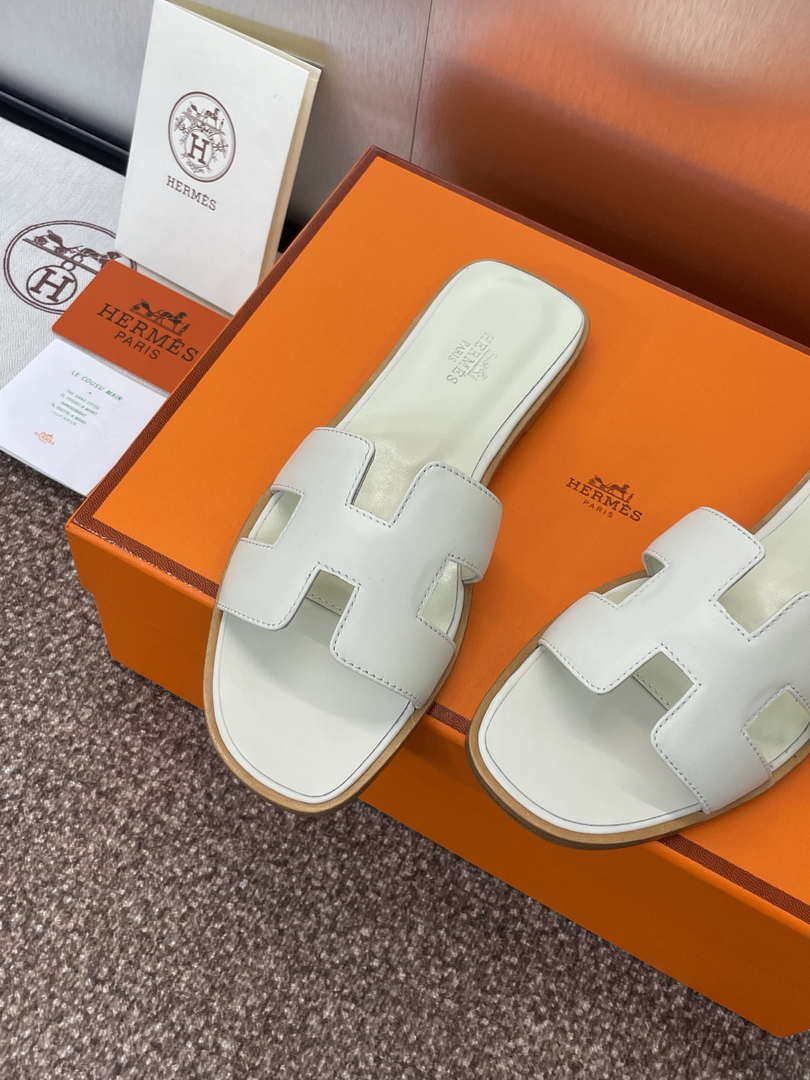 Hermes H021056Zv03340 Women Oran Sandal H33626