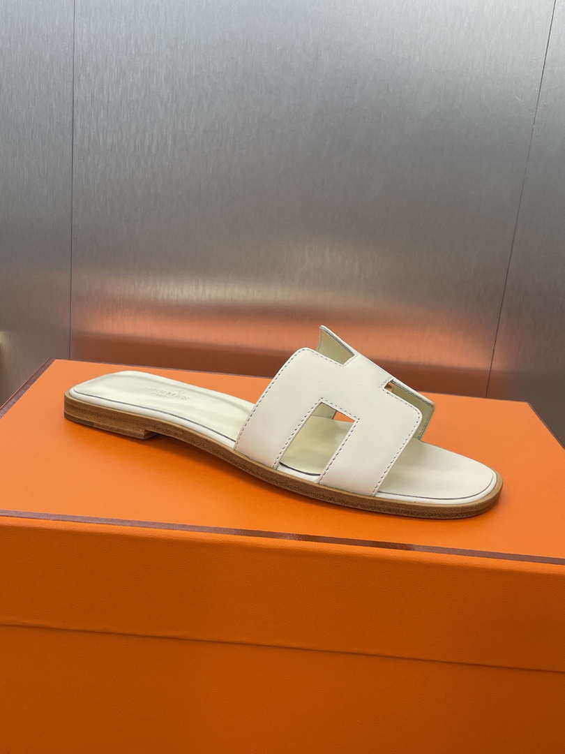 Hermes H021056Zv03340 Women Oran Sandal H33626