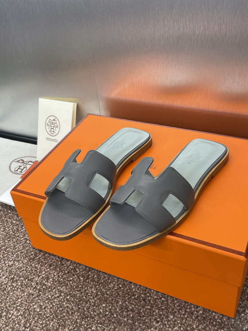 Hermes H021056Zv03340 Women Oran Sandal H33627