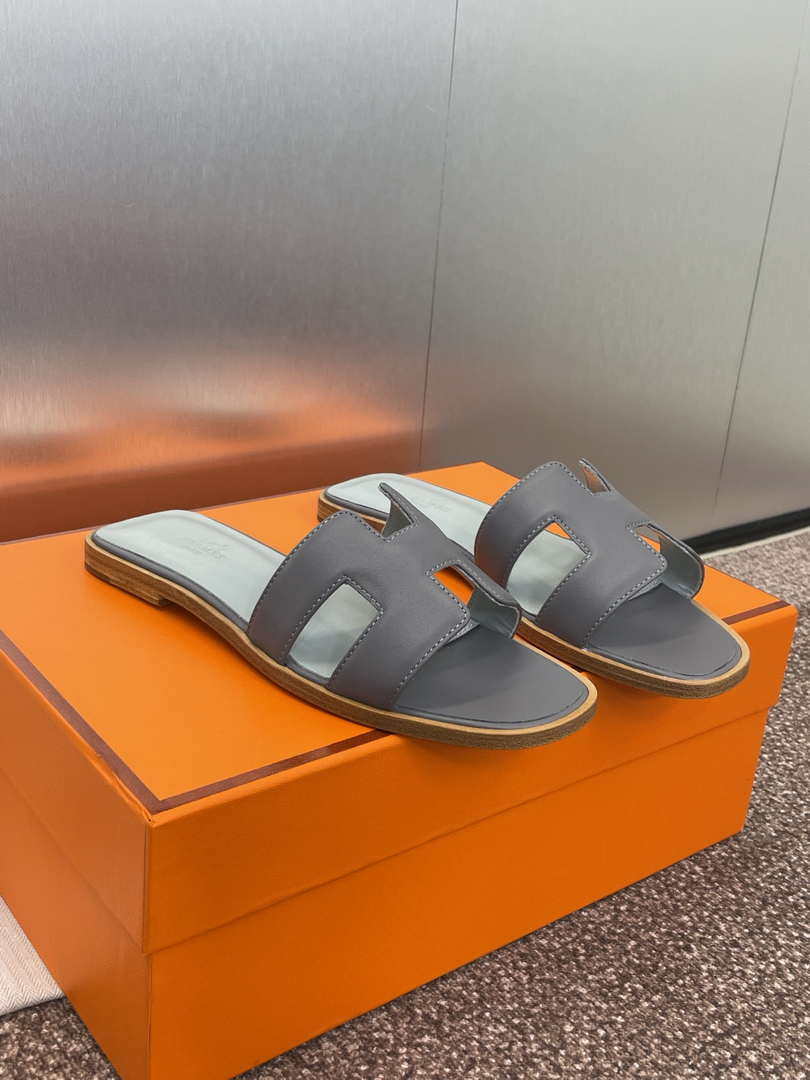 Hermes H021056Zv03340 Women Oran Sandal H33627
