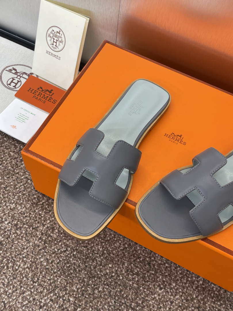 Hermes H021056Zv03340 Women Oran Sandal H33627
