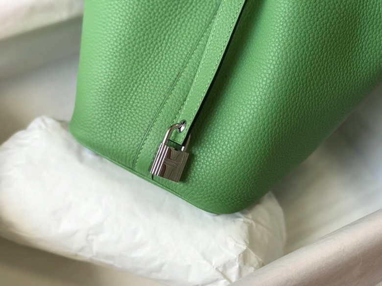 Hermes H056289 Picotin Lock 18 22 Bag H330004