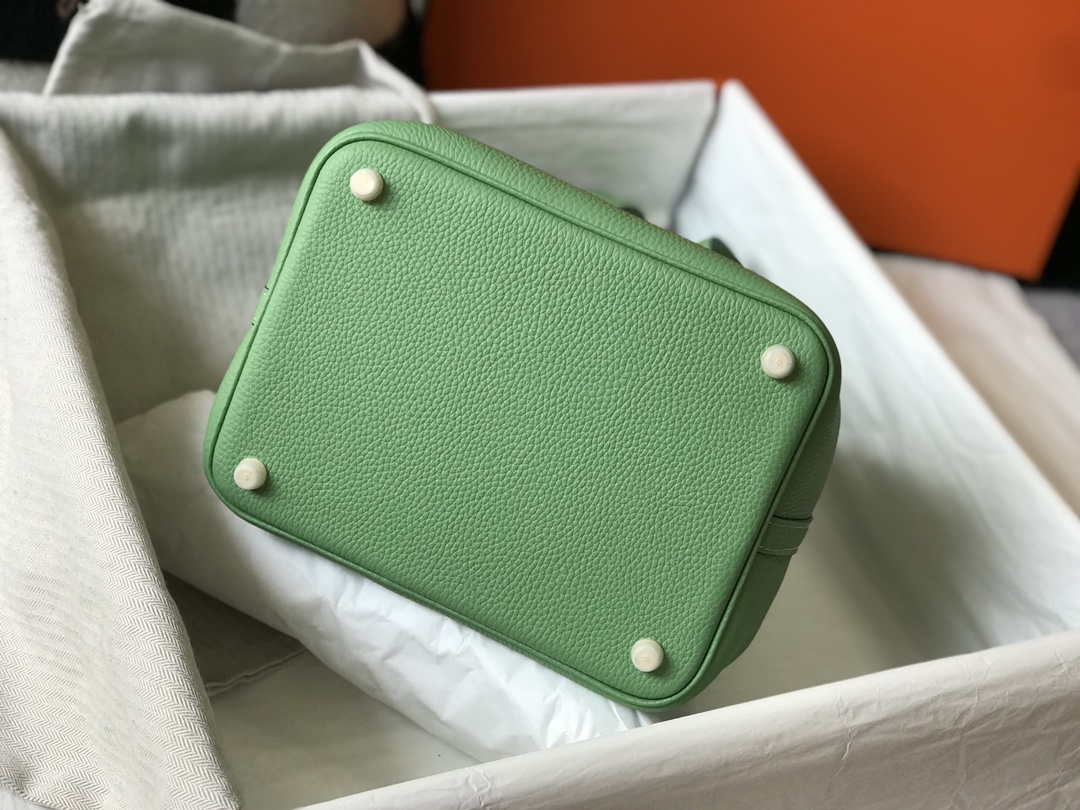 Hermes H056289 Picotin Lock 18 22 Bag H330008