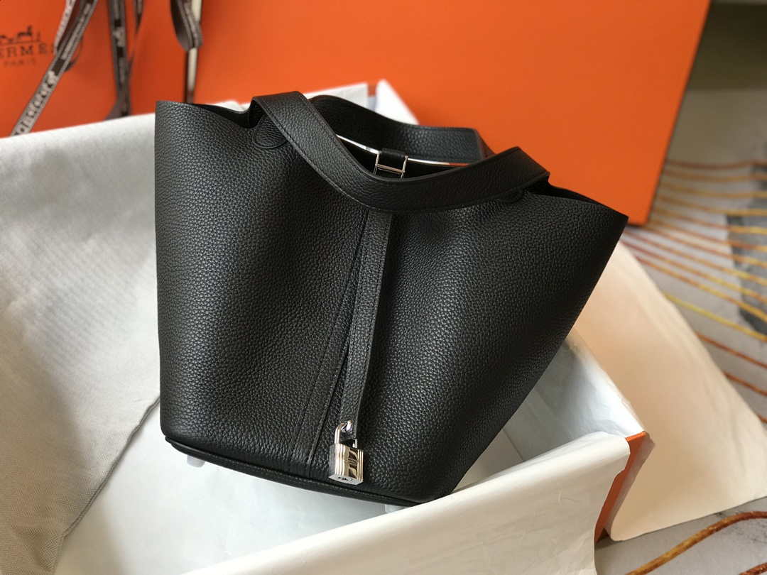 Hermes H056289 Picotin Lock 18 22 Bag H330009 - 18 cm - View 1