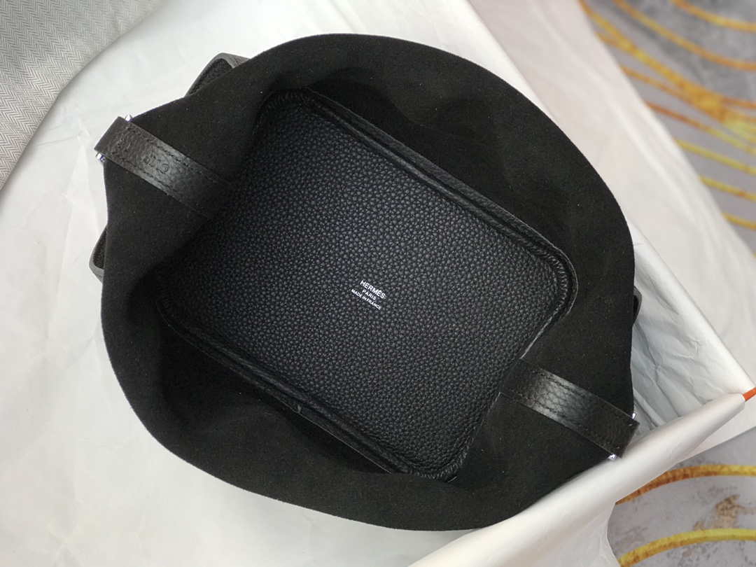 Hermes H056289 Picotin Lock 18 22 Bag H330009 - 18 cm - View 9
