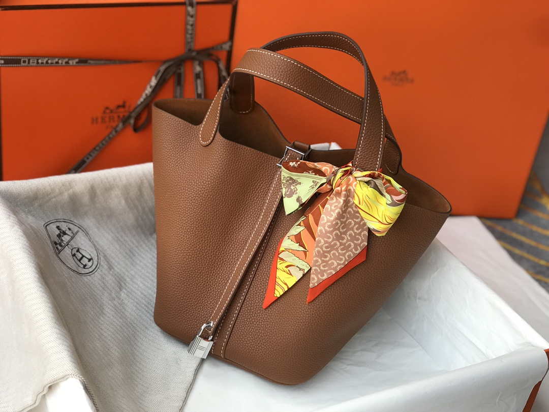 Hermes H056289 Picotin Lock 18 22 Bag H330010 - 18 cm - View 2