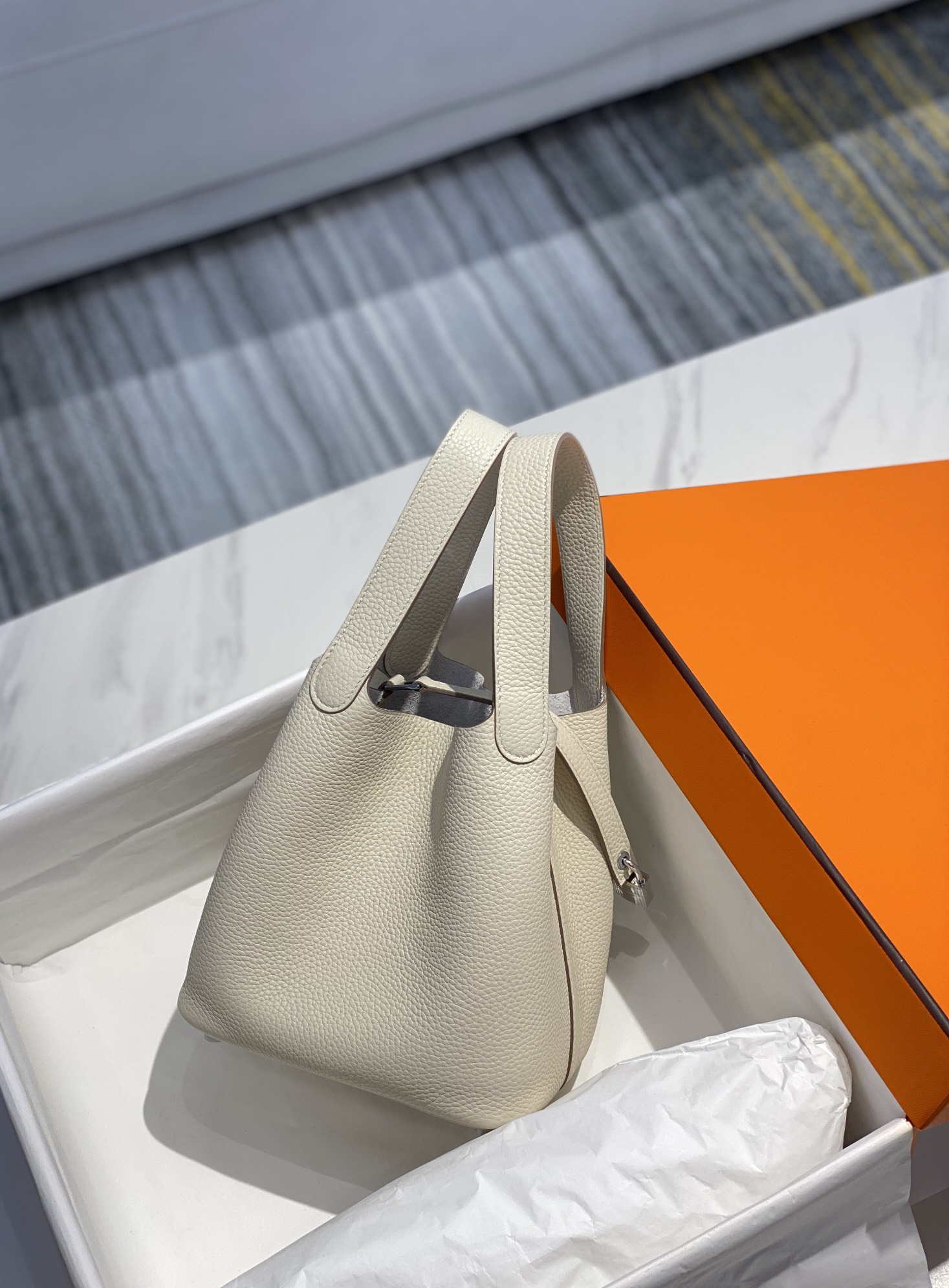 Hermes H056289 Picotin Lock 18 22 Bag H330013 Silver - 18 cm - View 2