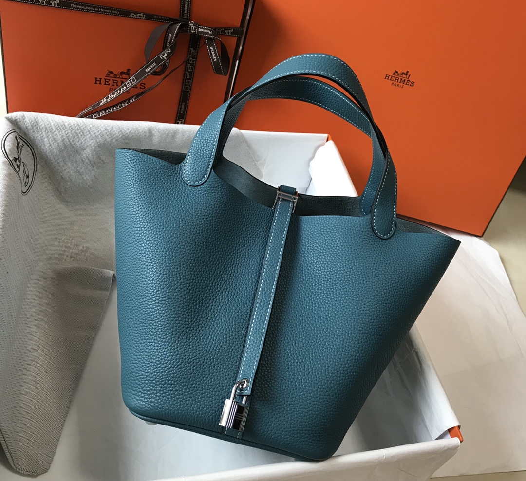Hermes H056289 Picotin Lock 18 22 Bag H330014